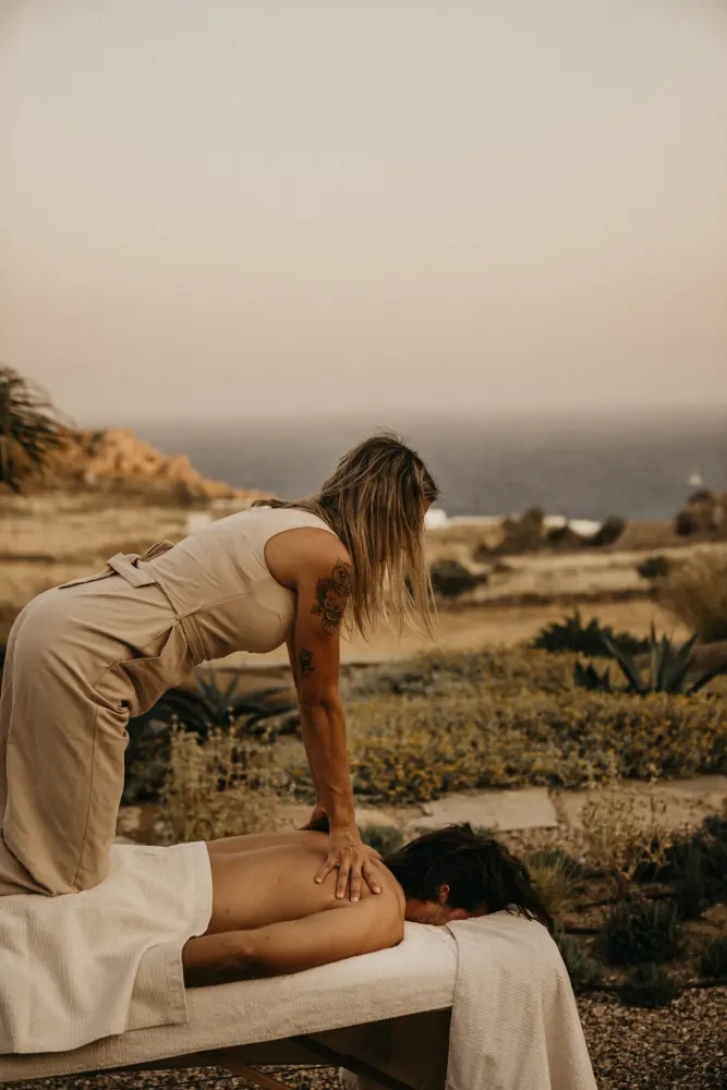 Massage therapy experience in Mykonos - Photo 6